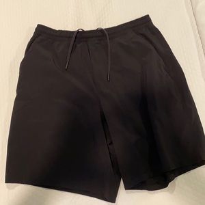 Lululemon Size L Pace Breaker Short 9” Linerless